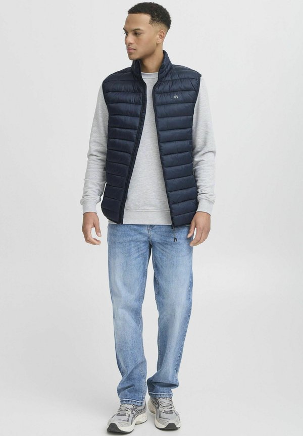 NBEduard - Waistcoat3