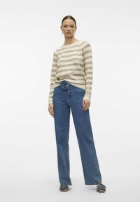 Vero Moda VMDOFFY O NECK - Maglione - birch