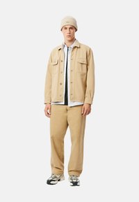 Lacoste CORTE CLASICO - Camiseta básica - verde kaki l a