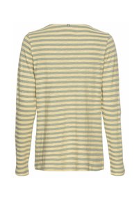 Langsleeve shirt in lichtgeel met groene horizontale strepen, voorzien van een ronde hals en een eenvoudig ontwerp. Zachte textuur, zonder patronen of accenten.