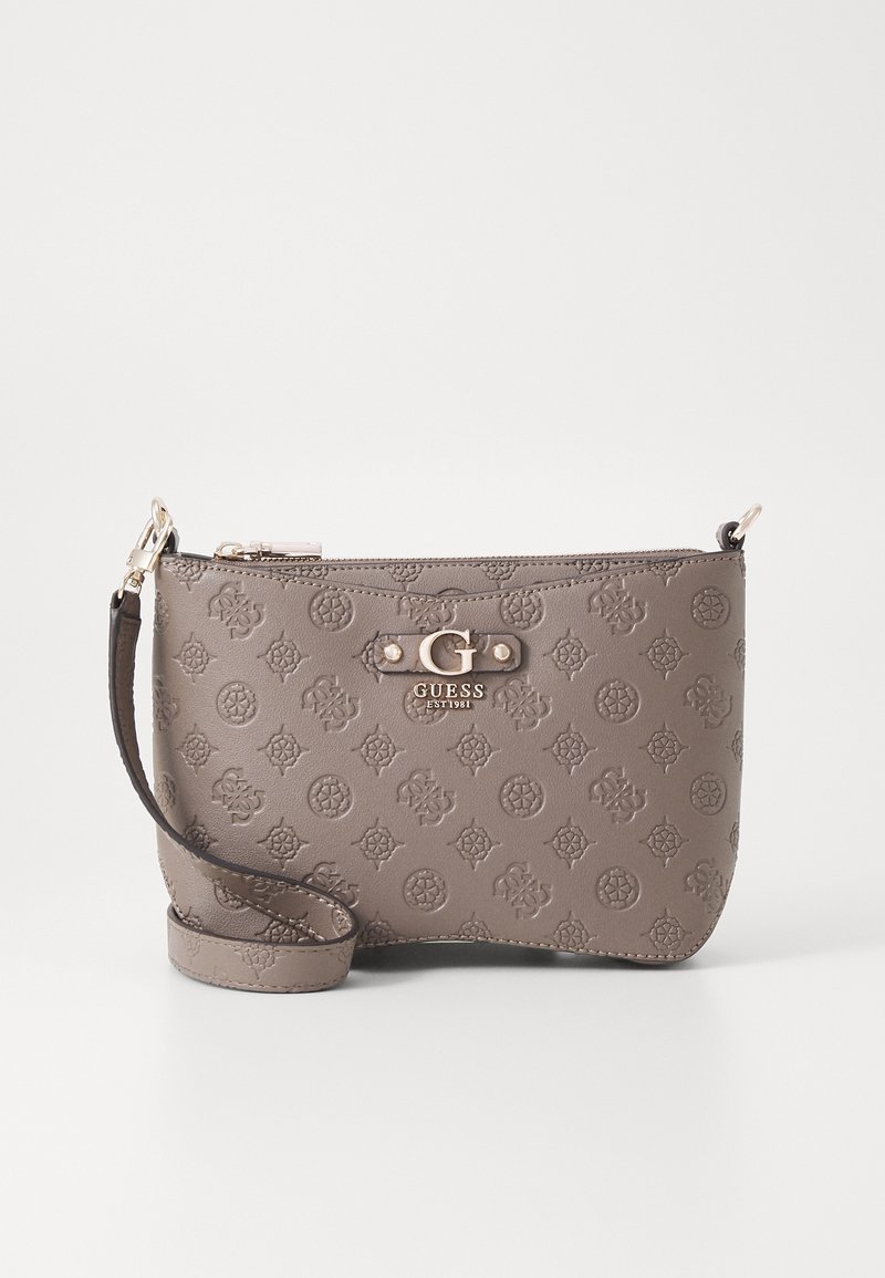 Grijze handtas met een gestructureerd oppervlak, voorzien van geperste patronen, een ritsluiting en een goudkleurig logo-accent. Inclusief een afneembare schouderriem.