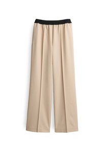 Pantaloni beige a gamba larga con cintura elastica nera, pieghe frontali piatte e fondo dritto, esposti su sfondo bianco.