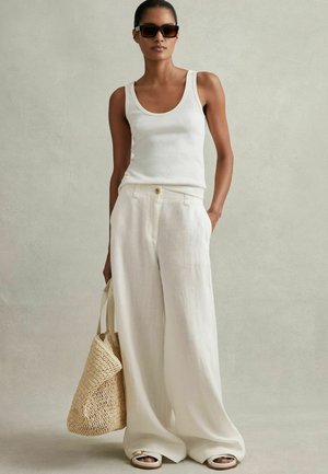 PETITE FITWIDE LEG GARMENT DYED - Bukser - white