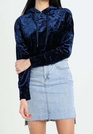 Bluza z kapturem