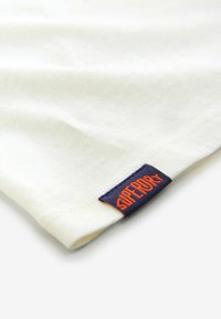 Superdry & Co REGULAR FIT - Camiseta estampada - off white