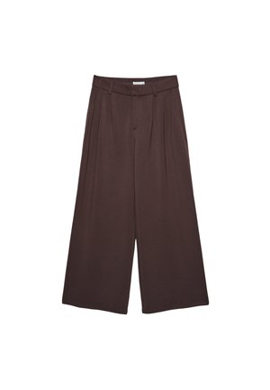 Pantaloni ampi marroni realizzati in morbido tessuto, con pieghe in vita e tasche laterali. Silhouette sartoriale con una vestibilità comoda.
