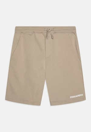 Shorts beiges en tissu doux, avec une taille élastique dotée d'un cordon de serrage, deux poches latérales et un logo imprimé en bas à gauche.