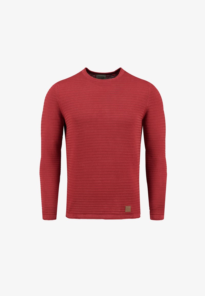 Chemise rouge à manches longues avec une texture côtelée, col rond et une petite étiquette de logo en bas à gauche. Design à coupe droite.