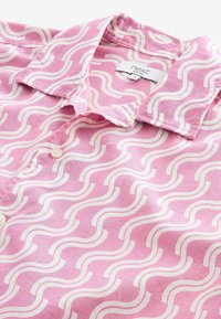 Next LINEN BLEND PRINTED SHORT SLEEVE .  - REGULAR FIT - Hemd - pink