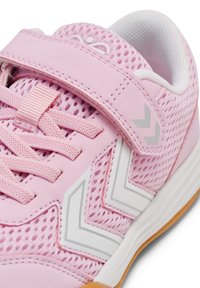 Hummel MULTIPLAY FLEX - Treningssko - winsome orchid