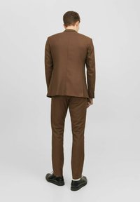 Jack & Jones PREMIUM JPRSOLARIS NOOS SET - Ülikond - emperador