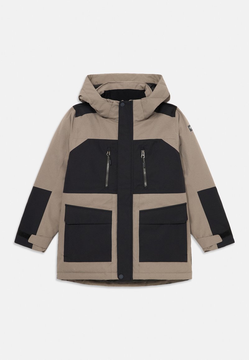 Parka impermeabil bej și negru, cu glugă, având două buzunare la piept cu fermoar și două buzunare frontale cu clapă. Design geometric cu blocare a culorilor.