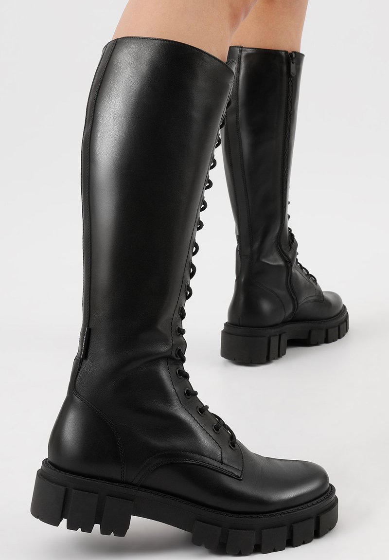 Wojas WOJAS - Plateaulaarzen - czarny