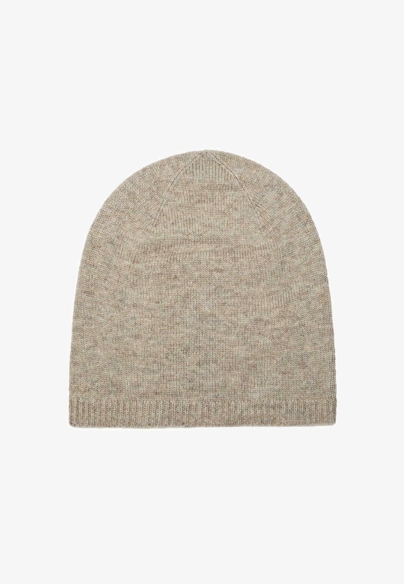 Berretto a maglia beige, morbido al tatto, con cima arrotondata, polsino a coste, design senza cuciture e delicato motivo a macchie su tutto il tessuto.