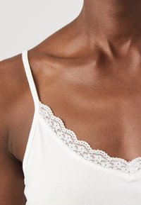 Even&Odd Tall 2 PACK - Top - off-white/bordeaux