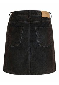 Svart denimkjol med rak skärning, med två bakfickor, en urblekt textur och en märkesläderlap på midjan.