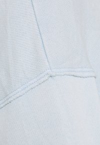 American Eagle Sweter