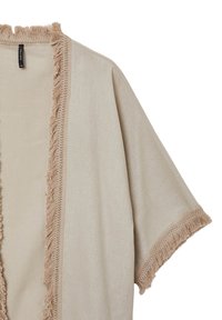 Crème-kleurige kimono met een franjestrim langs de open voorkant en mouwen, gekenmerkt door een zachte textuur en een losse pasvorm.