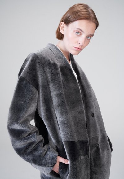 VSP JENNY - Cappotto invernale - black