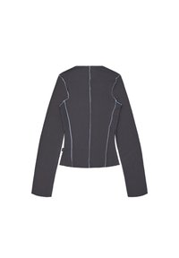 Maglietta a maniche lunghe grigia a coste con cuciture blu chiaro a contrasto, vestibilità sartoriale e scollatura quadrata, che presenta un design della schiena strutturato.