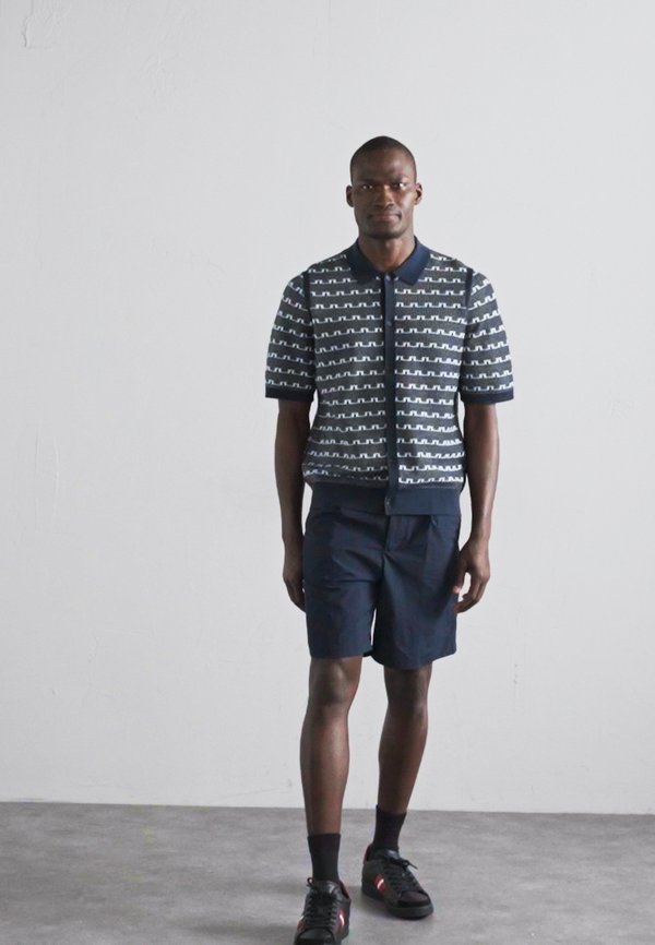 GIBSON SUMMER  - Shorts2