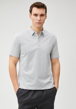Koton Camiseta Básica Mealy Para Hombre