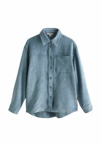 Lyseblå fløjls-skjorte med krave, lange ærmer, knapper foran og en lomme på venstre side. Tekstureret, blødt stof.