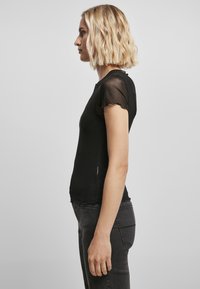 Thumbnail Image 5
