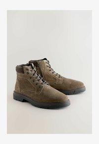 Nepasirinkta, mink brown