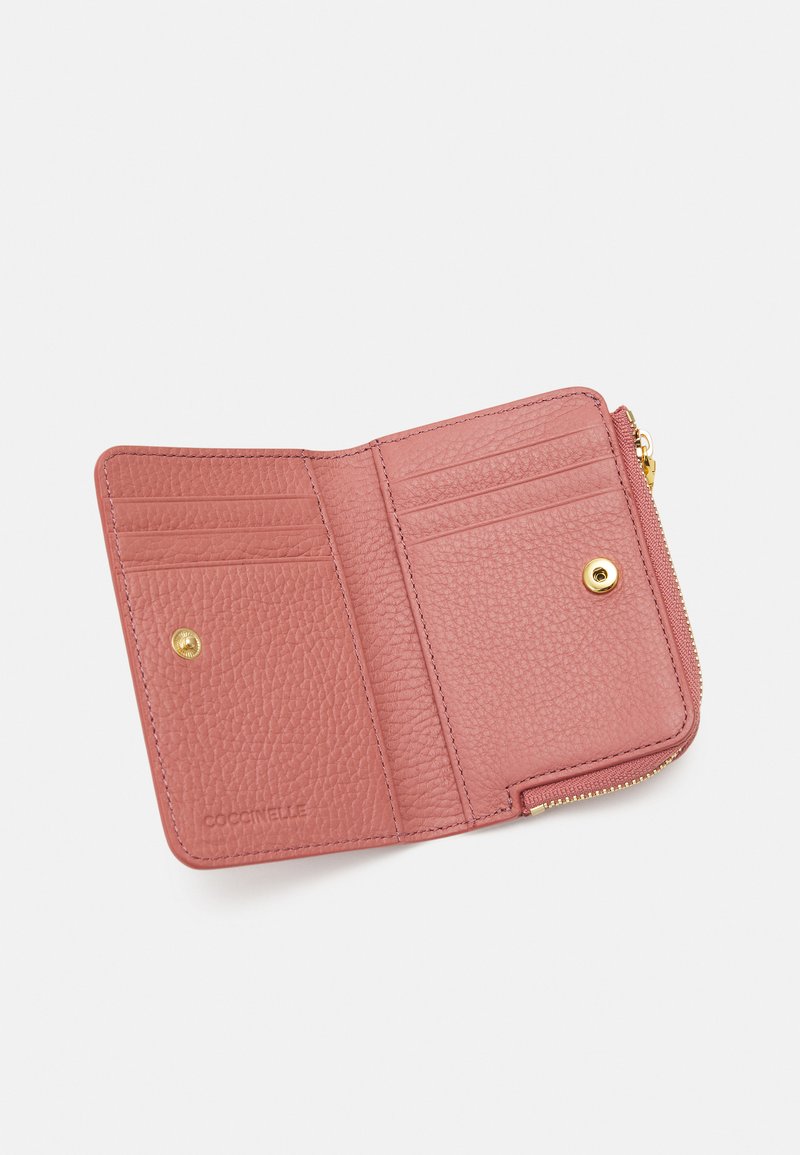 Damen Geldbörsen | Coccinelle MYRINE Geldbörse camelia/pink - HH34595 Damen Geldbörsen | Coccinelle MYRINE Geldbörse camelia/pink - HH34595