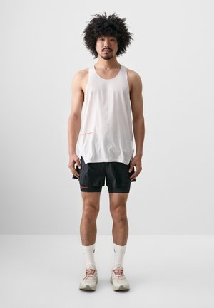 ADI365 HERMANOS KOUMORI 2IN1 SHORT  - Športne kratke hlače - black