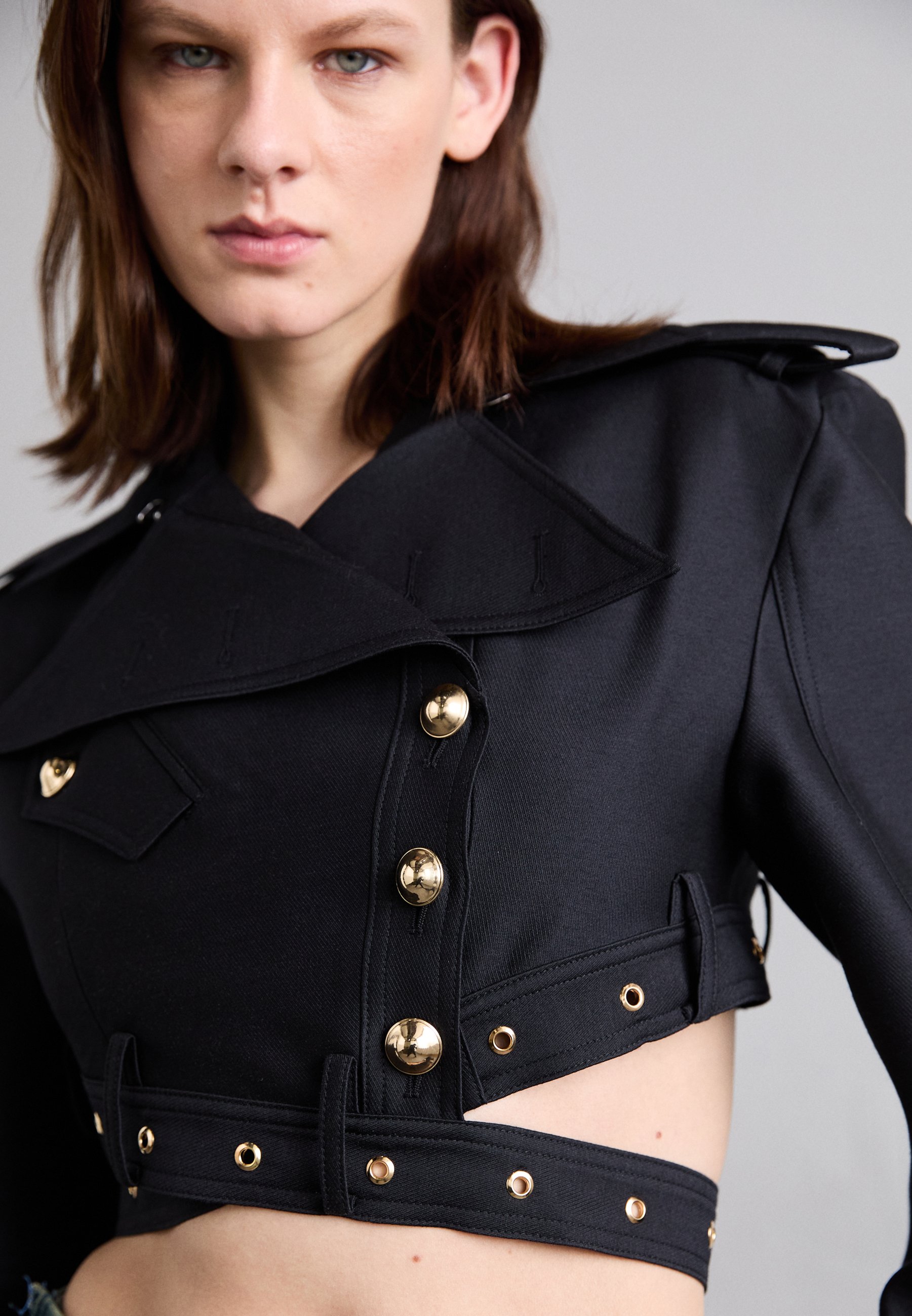 ROKH CROSS BELT DETAIL CROPPED JACKET - Vasaras jaka - dark