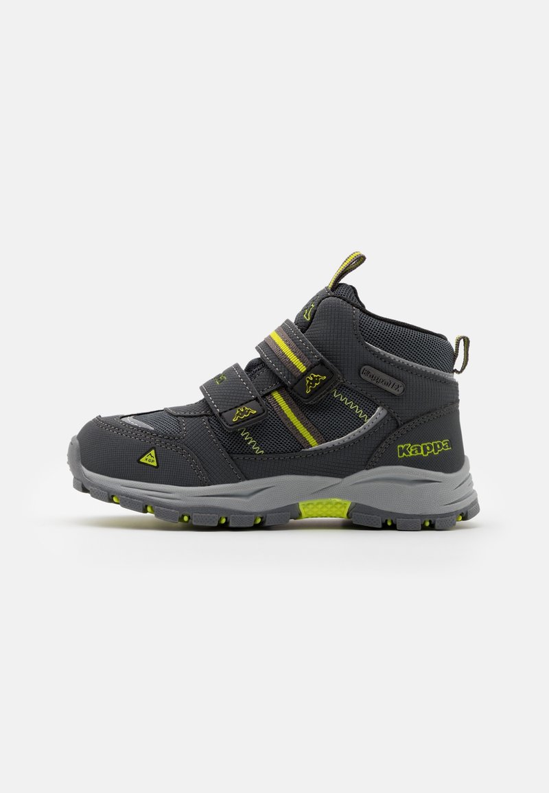Basket montante Kappa pour enfant, gris foncé et jaune néon, avec double fermeture velcro et semelle texturée pour une utilisation en extérieur.