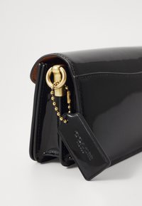Thumbnail Image 7
