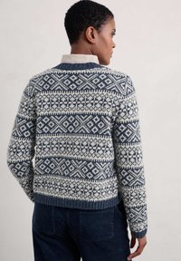Seasalt Cornwall DAWSON PICK FAIRISLE - Kardigan - navy falling flake maritime aran