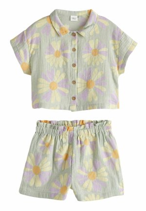 Blúzka so zapínaním na gombíky - mint floral print