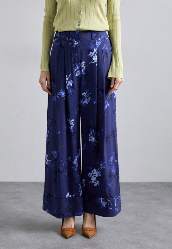 FAICUS - Trousers - Main Image