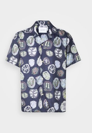Kurzarmhemd in Marineblau mit einem bunten, abstrakten Rundmuster aus verschiedenen Formen. Hergestellt aus einem leichten Stoff mit lockerer Passform.