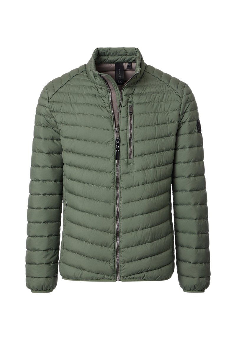 Grön puffjacka med dragkedja framtill, ståkrage och texturerad quiltad design. Har en bröstficka och logotypdetalj på ärmen.