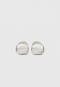 EA7 Emporio Armani UNISEX - Badesandaler - white