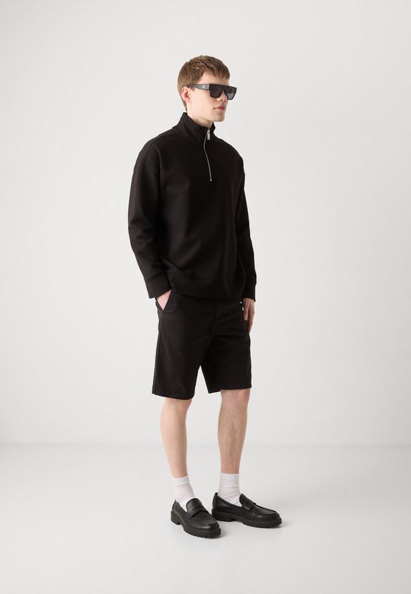 MODERN STRAIGHT - Shorts2