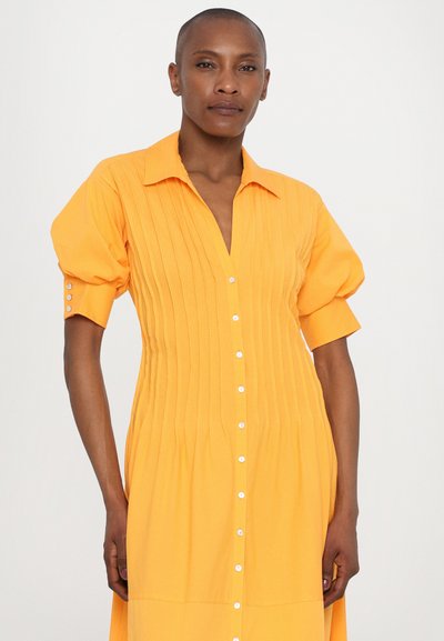 Cinq à Sept MONTY DRESS - Marškininė suknelė - papaya
