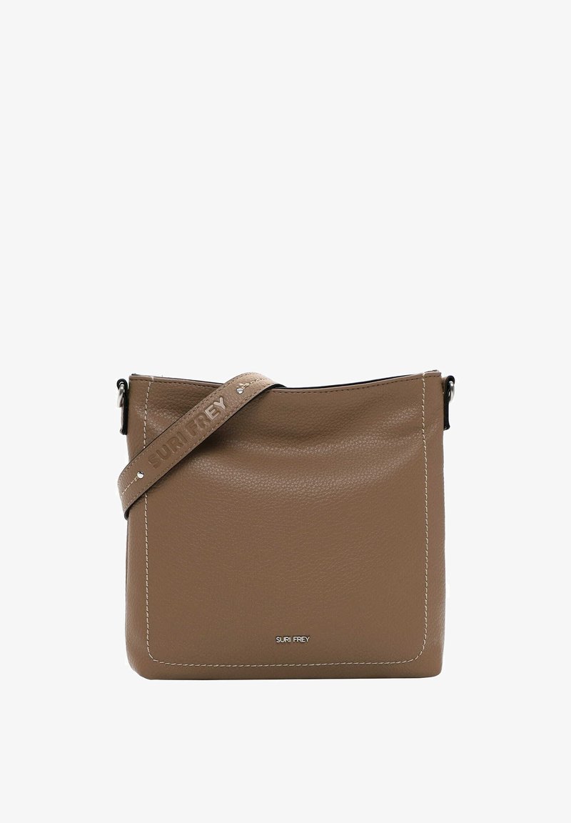 Borsa a spalla in pelle marrone con finitura strutturata, dotata di una tracolla con logo e dettagli in cucitura bianca. Forma quadrata compatta.