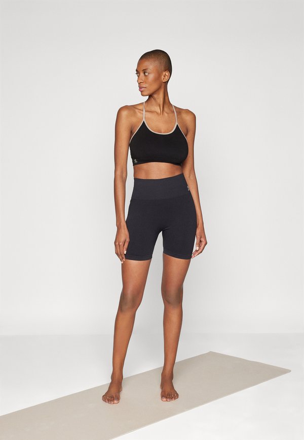 DHARMA - Light support sports bra2