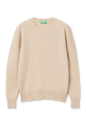 Beige gebreide trui met een ronde halslijn, geribde manchetten en zoom. Zachte textuur met een lichte glans, voorzien van een label in het groen.