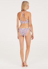 Protest MIXSUPERA 24 - Bikini pezzo sopra - canvasoffwhite