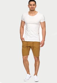 INDICODE JEANS CARVER - Short en jean - camel