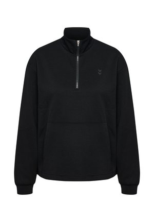 Zwarte pullover met lange mouwen, halve ritssluiting, hoge kraag, voorzak in kangoeroestijl en subtiel logo op de linkerborst.