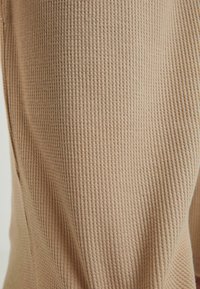 WAFFLE  - Treniņtērpa apakšdaļas - unionbeige