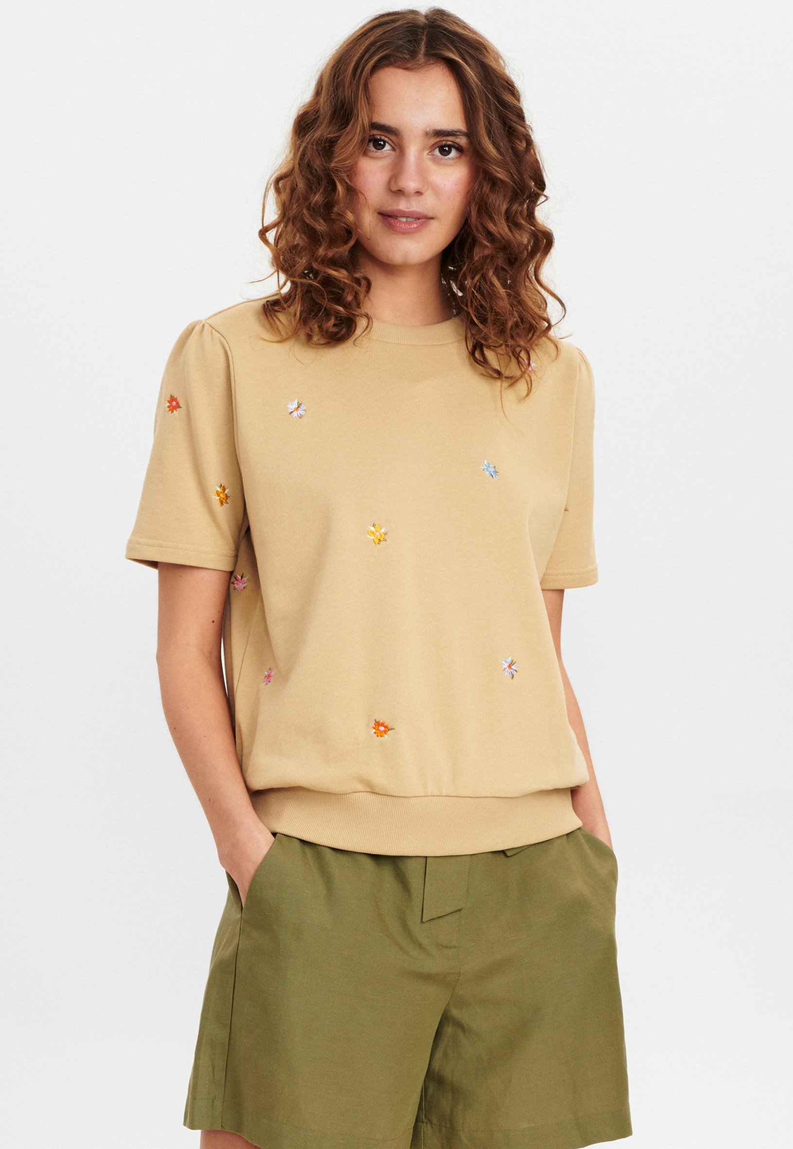 Nümph NUBRITT - T-shirt print - warm sand/beige - Zalando.nl